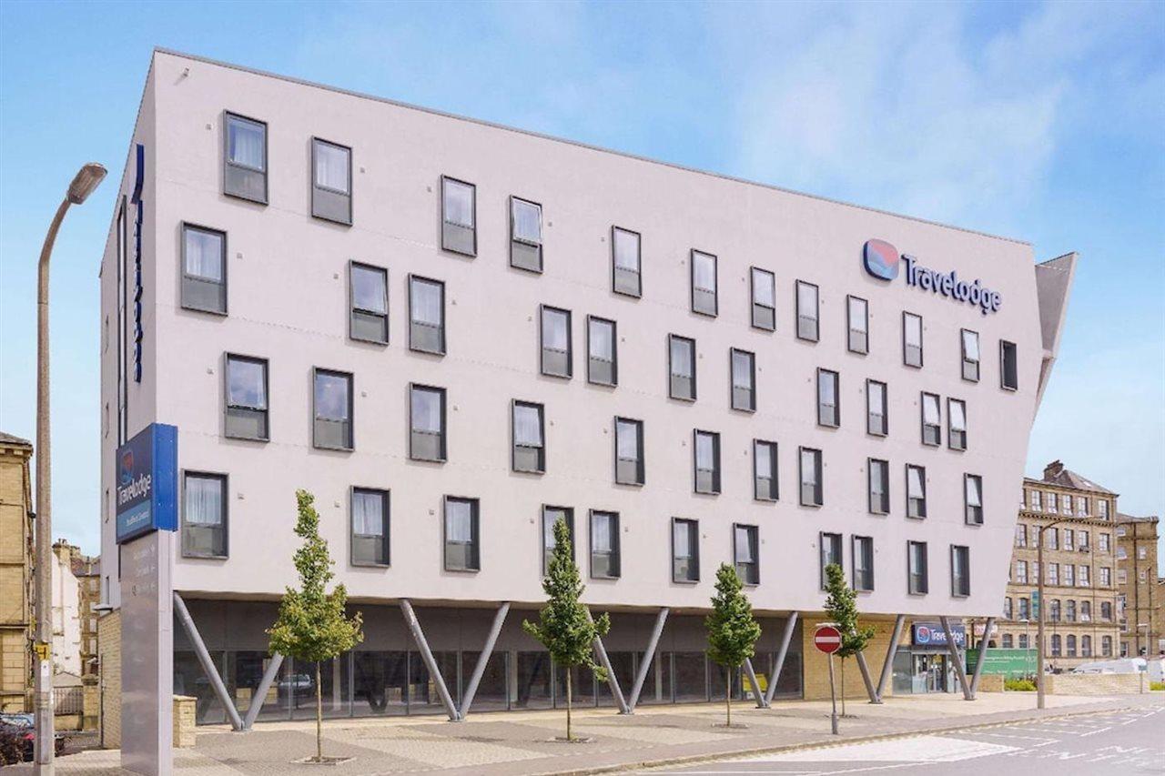 Travelodge Bradford Central Exterior photo