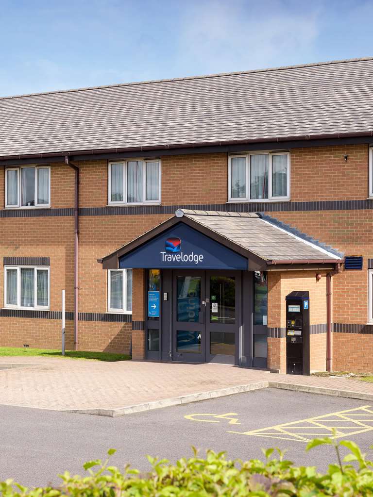 Travelodge Bradford Central Exterior photo